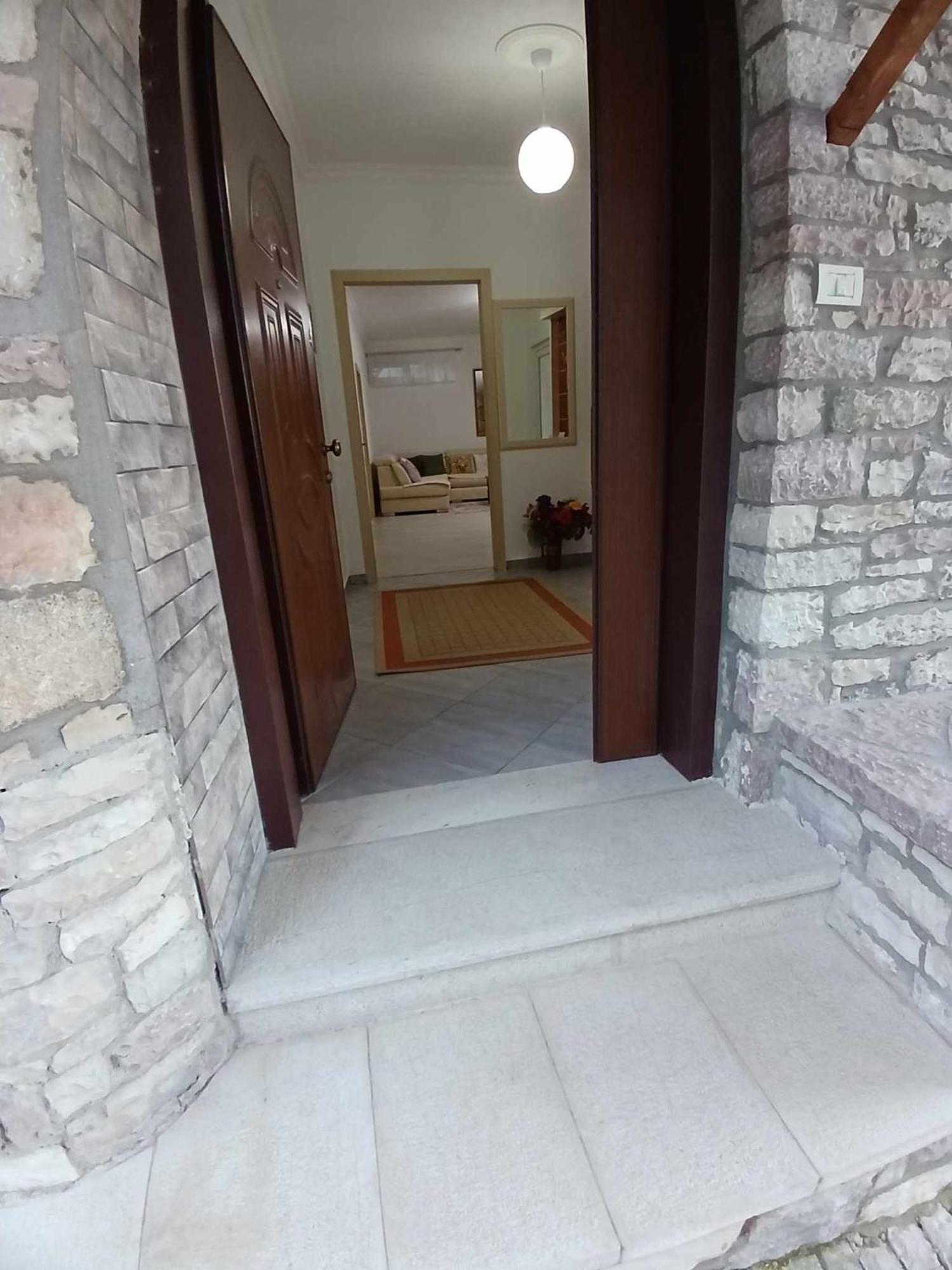 Eniguesthouse Gjirokastër Exteriér fotografie