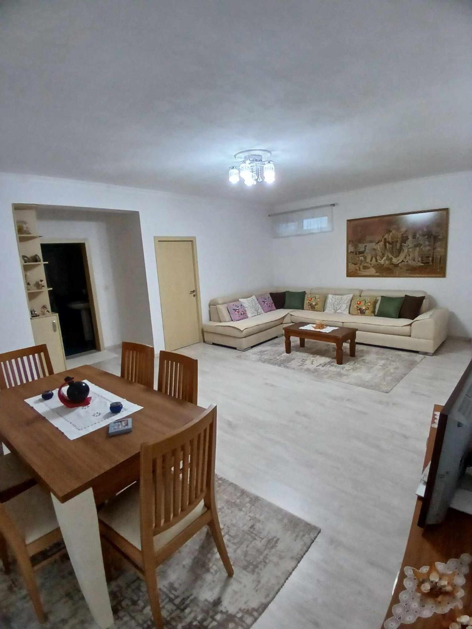 Eniguesthouse Gjirokastër Exteriér fotografie